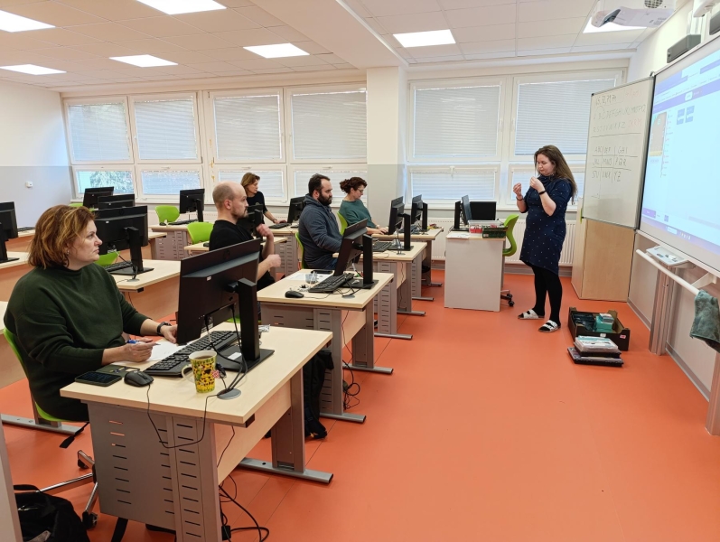 Informatika a digitální kompetence na ZŠ: Setkání dnes 15:00 na FZŠ Trávníčkova