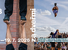 Festival Za dveřmi slaví 18. narozeniny