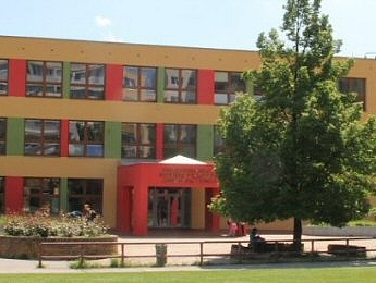 FZŠ Chlupova hledá asistenty pedagoga