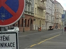 Jarní úklid pražských vozovek a chodníků
