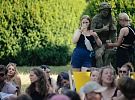 Festival Povaleč 2025. Hodinka cesty od Prahy. Tři dny plné hudebních a kulturních zážitků.