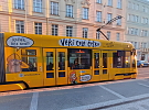 Komiksová tramvaj v ulicích Prahy: Zážitek a výzva k zamyšlení